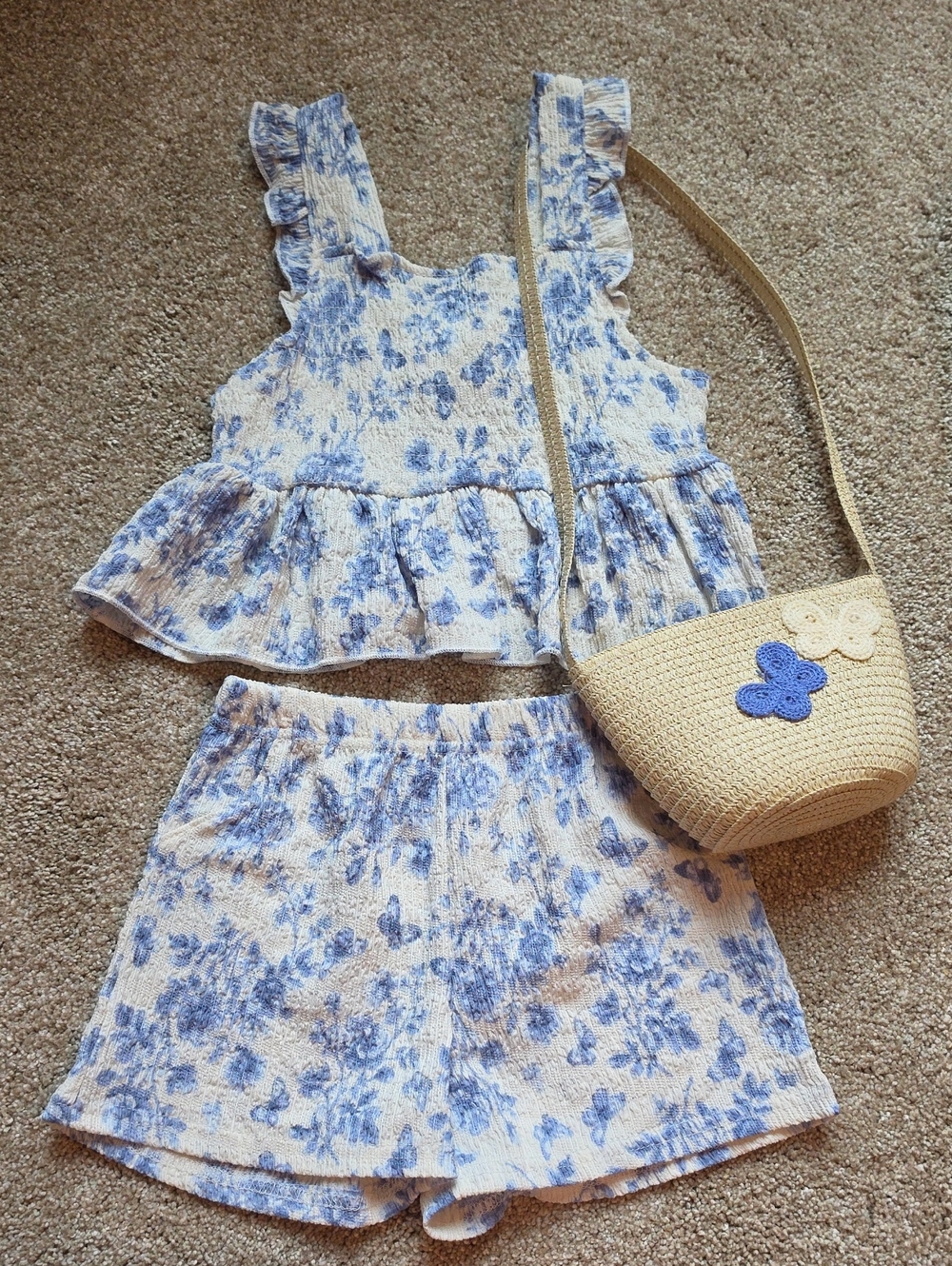 Blue Floral Girls' Two-Piece Tank and Shorts Set with Straw Crossbody Bag